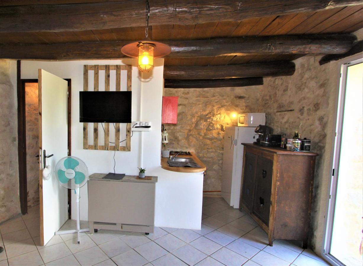 Studio Gard Calme Et Nature Russan Buitenkant foto