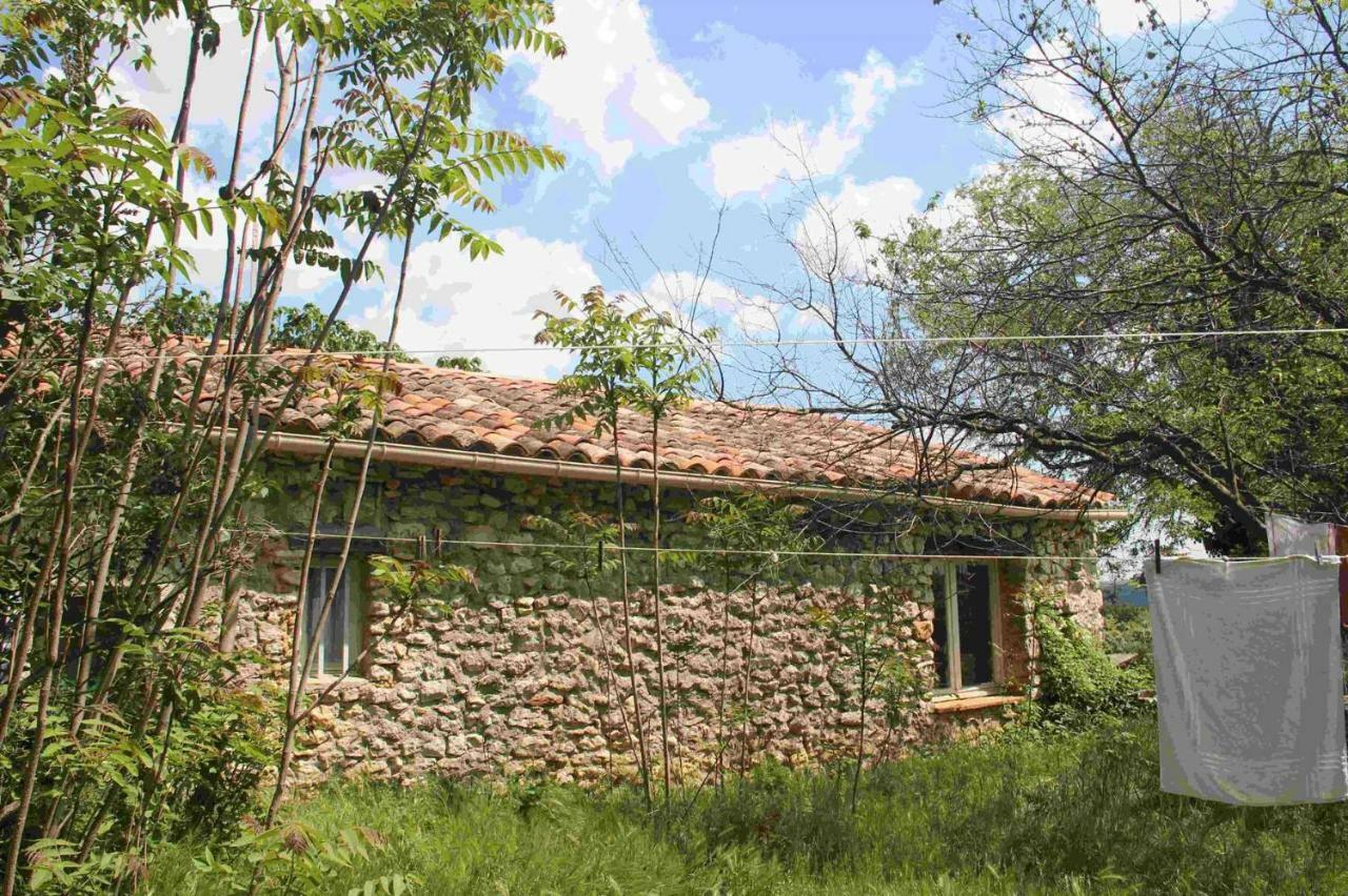 Studio Gard Calme Et Nature Russan Buitenkant foto