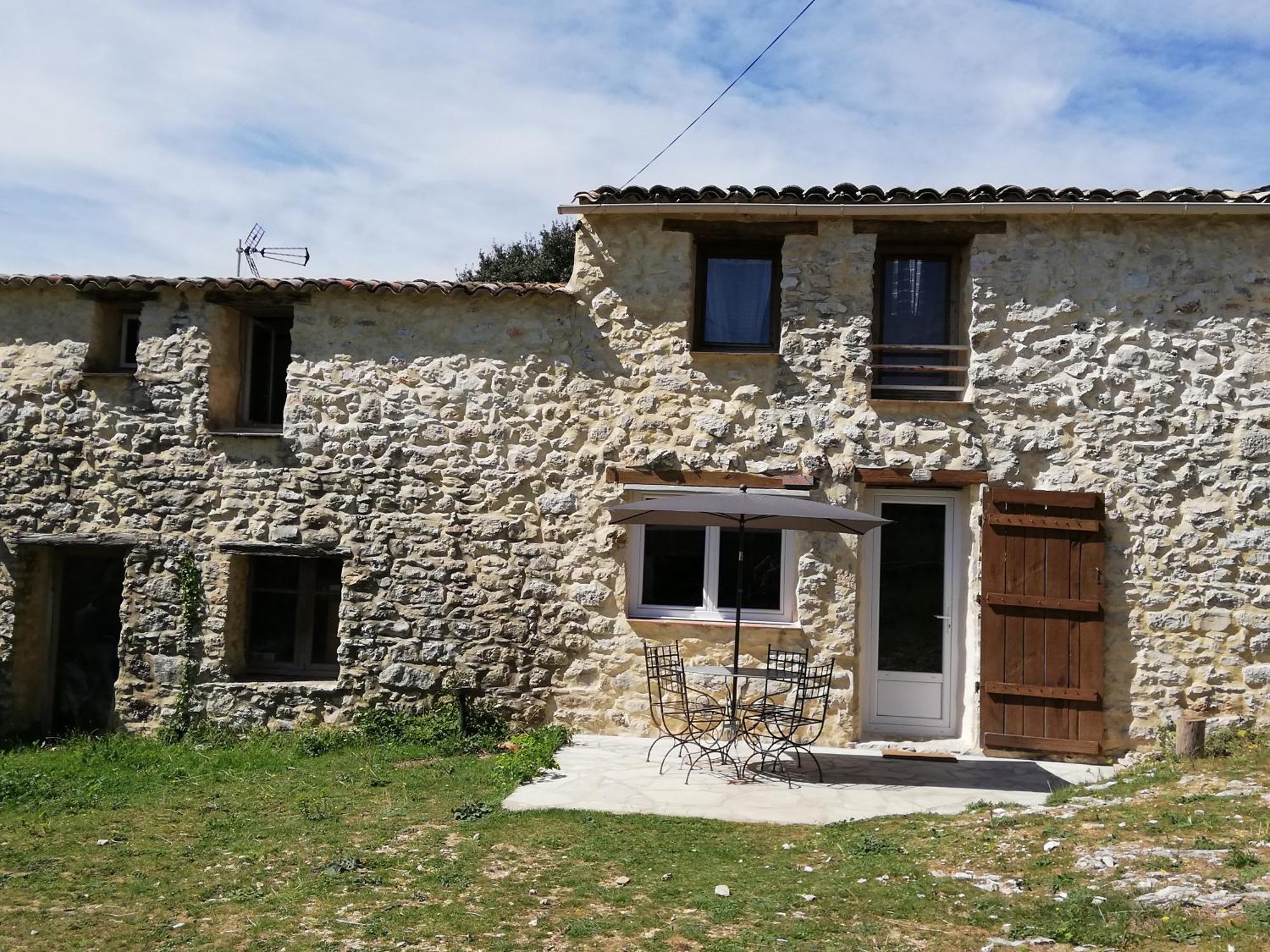 Studio Gard Calme Et Nature Russan Buitenkant foto