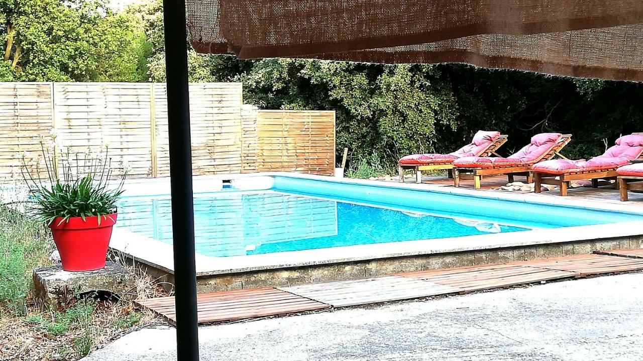 Studio Gard Calme Et Nature Russan Buitenkant foto